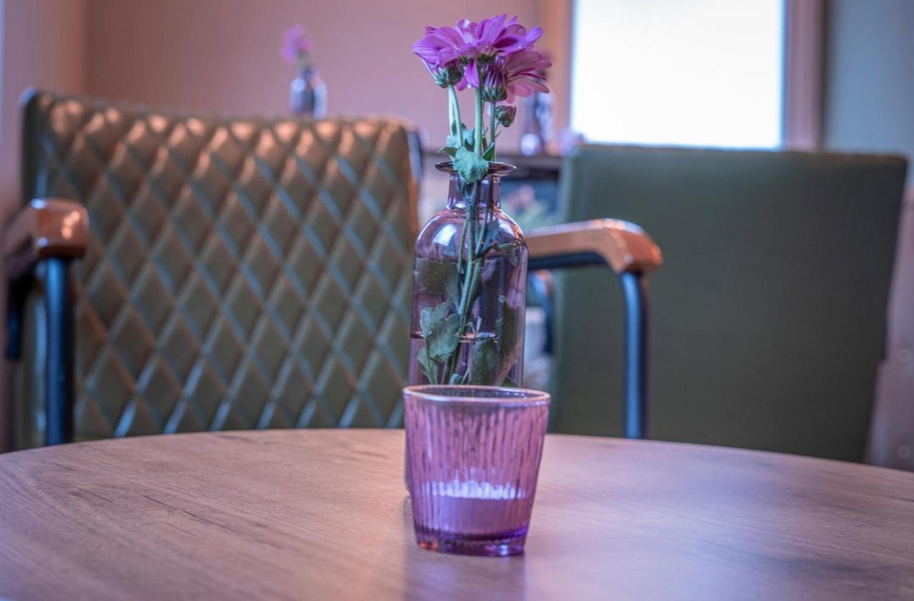 Village Bistro & Bar Fremdenzimmer Dettingen an der Erms Bagian luar foto