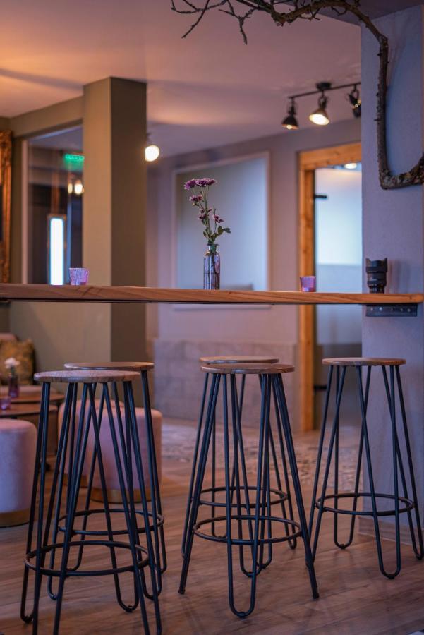 Village Bistro & Bar Fremdenzimmer Dettingen an der Erms Bagian luar foto