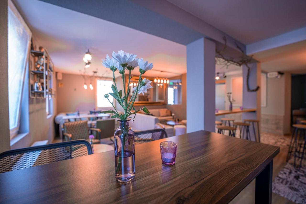 Village Bistro & Bar Fremdenzimmer Dettingen an der Erms Bagian luar foto